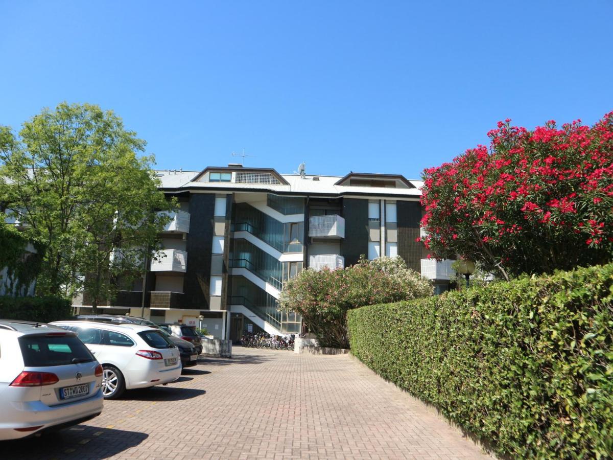 Casa Marina Apartment Lignano Sabbiadoro Exterior photo
